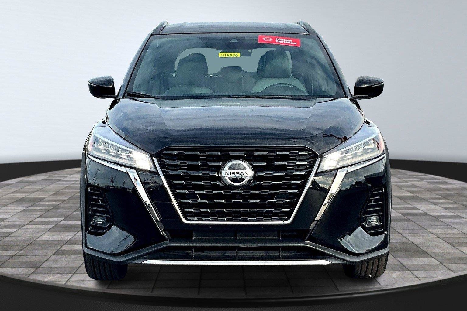 Used 2021 Nissan Kicks SR w/ SR Premium Package FWD image 3