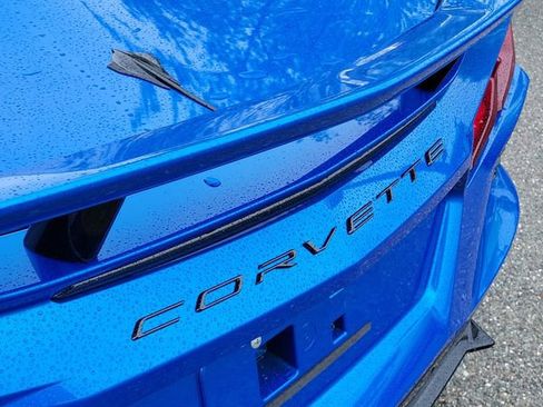 New 2026 Chevrolet Corvette Stingray Coupe w/ Z51 Performance Package RWD image 10