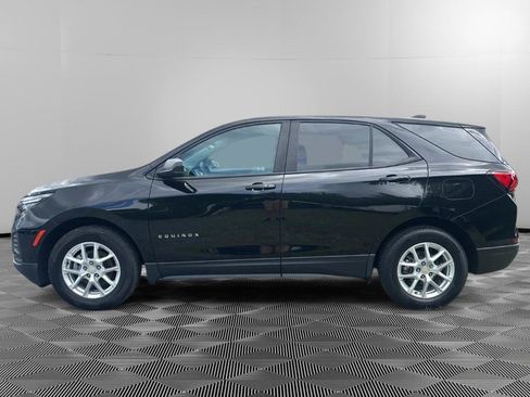 Used 2023 Chevrolet Equinox LS w/ LS Convenience Package FWD image 5