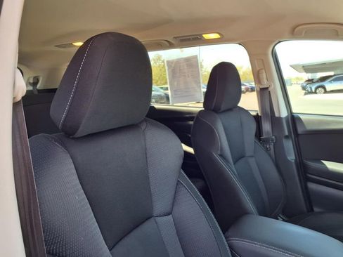 Used 2023 Subaru Ascent Premium w/ Convenience Package image 19