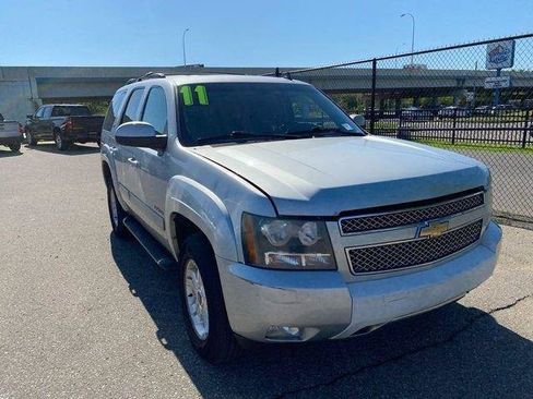 Used 2011 Chevrolet Tahoe LT w/ Luxury Package AWD/4WD image 37