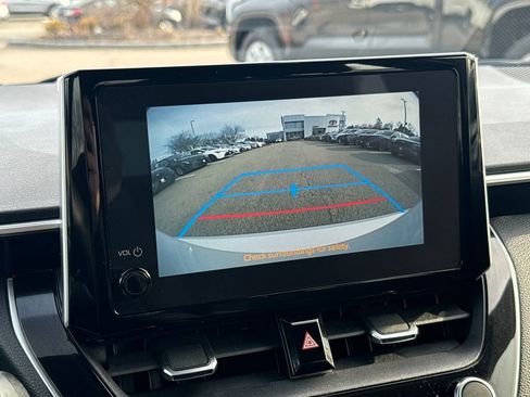 Used 2025 Toyota Corolla SE FWD image 22