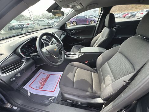 Used 2025 Chevrolet Malibu RS image 10