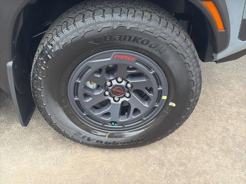 New 2026 Nissan Frontier PRO-4X image 9