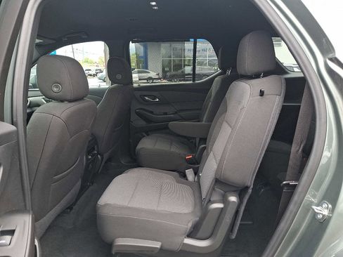 Used 2023 Chevrolet Traverse LT AWD/4WD image 11