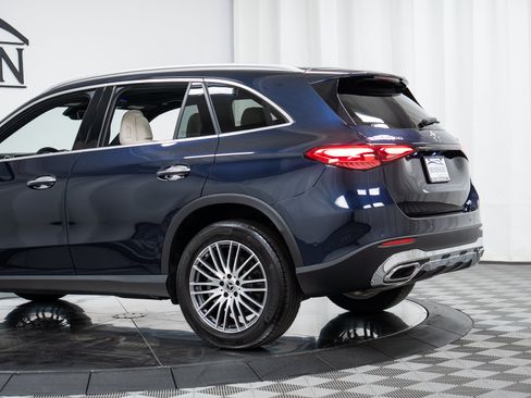 Certified 2024 Mercedes-Benz GLC 300 4MATIC image 29