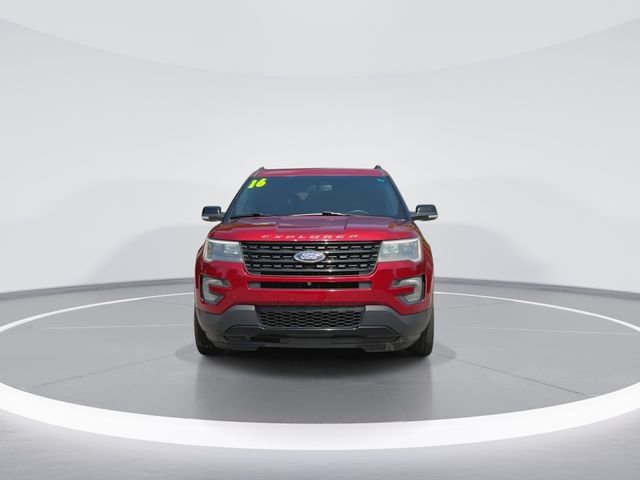 Used 2016 Ford Explorer Sport w/ Equipment Group 401A AWD/4WD image 3
