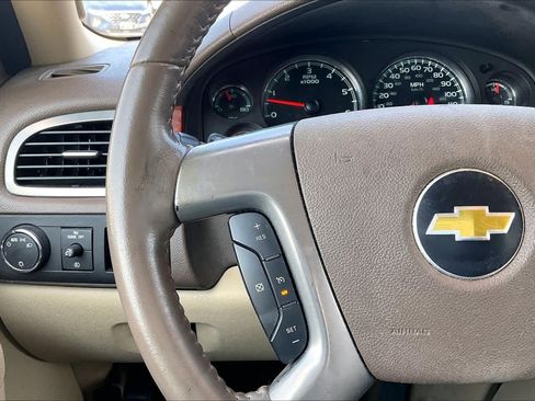 Used 2011 Chevrolet Tahoe LT w/ Texas Edition RWD image 18