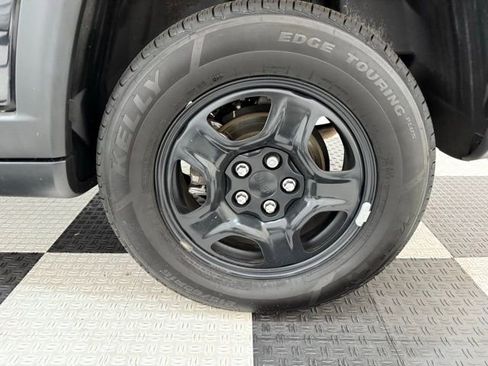 Used 2021 Jeep Compass Sport image 11