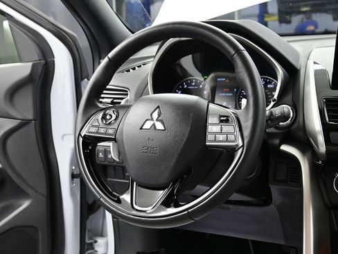 Used 2024 Mitsubishi Eclipse Cross SEL image 4