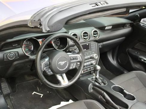 Used 2016 Ford Mustang Convertible RWD image 13