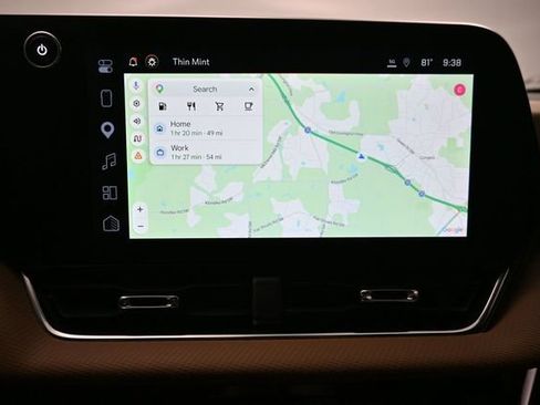 Used 2025 Chevrolet Equinox ACTIV w/ Safety and Technology Package FWD image 16