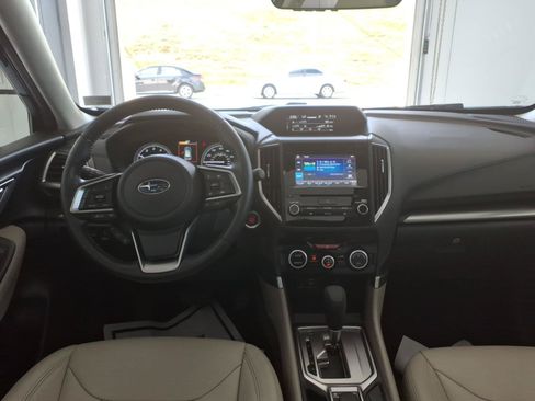 Used 2019 Subaru Forester Premium AWD/4WD image 16
