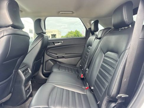 Used 2024 Ford Edge SEL AWD/4WD image 11