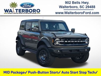 New 2025 Ford Bronco Outer Banks w/ Sasquatch Package