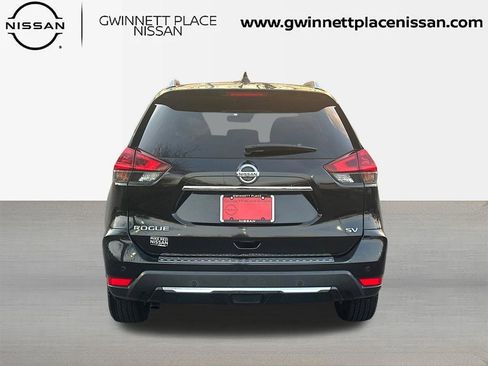 Used 2020 Nissan Rogue SV image 6