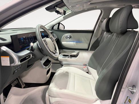 New 2026 Hyundai Ioniq 9 Calligraphy image 10