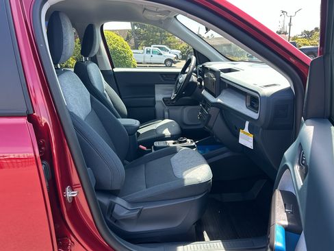 New 2026 Ford Maverick XLT w/ Equipment Group 301A AWD/4WD image 32