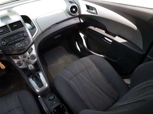Used 2014 Chevrolet Sonic LT FWD image 22