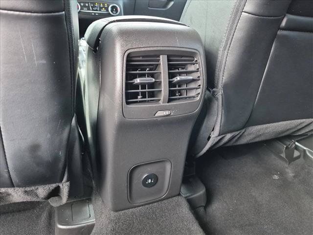 Used 2025 Ford Escape ST-Line AWD/4WD image 17