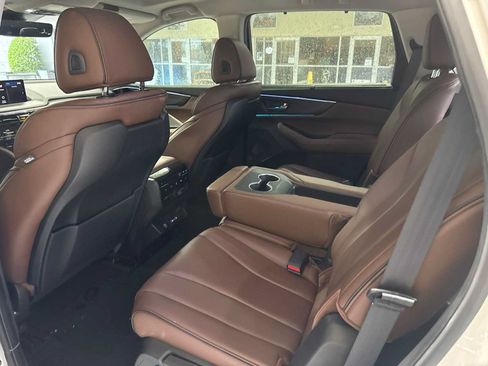 Used 2024 Acura MDX w/ Advance Package AWD/4WD image 7