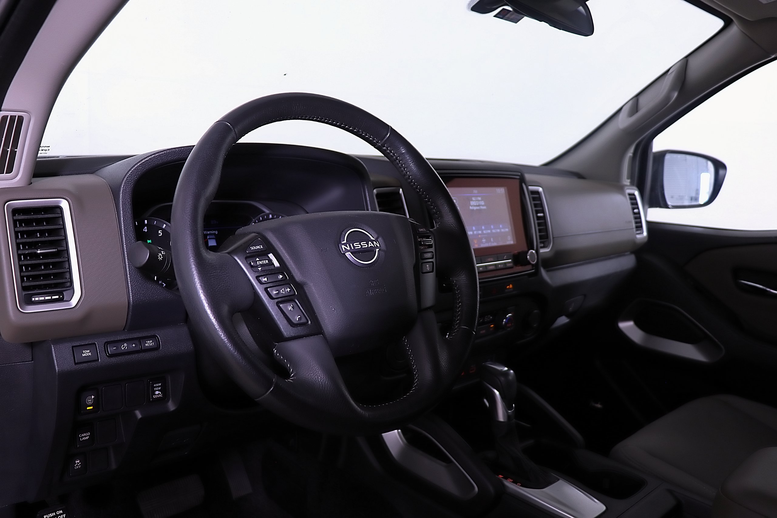 Used 2024 Nissan Frontier SV w/ SV Convenience Package RWD image 22
