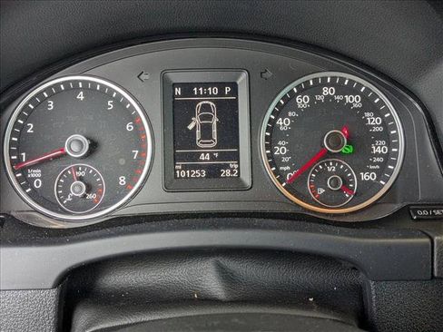 Used 2017 Volkswagen Tiguan Wolfsburg Edition image 11