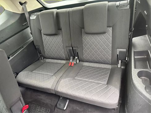 Used 2018 Volkswagen Atlas Launch Edition AWD/4WD image 30