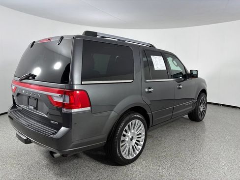 Used 2015 Lincoln Navigator 4WD image 6