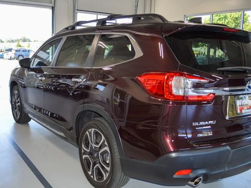 Used 2024 Subaru Ascent Touring AWD/4WD image 5