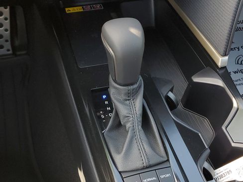 New 2026 Toyota Camry SE FWD image 28