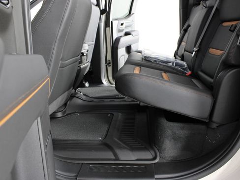New 2026 GMC Sierra 1500 AT4 w/ AT4 Premium Package AWD/4WD image 22