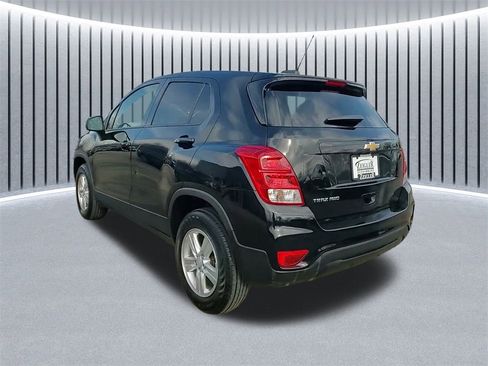 Used 2021 Chevrolet Trax LS w/ Tint and Cruise Package image 11