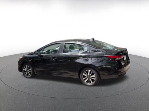 Used 2025 Nissan Versa SV FWD image 10