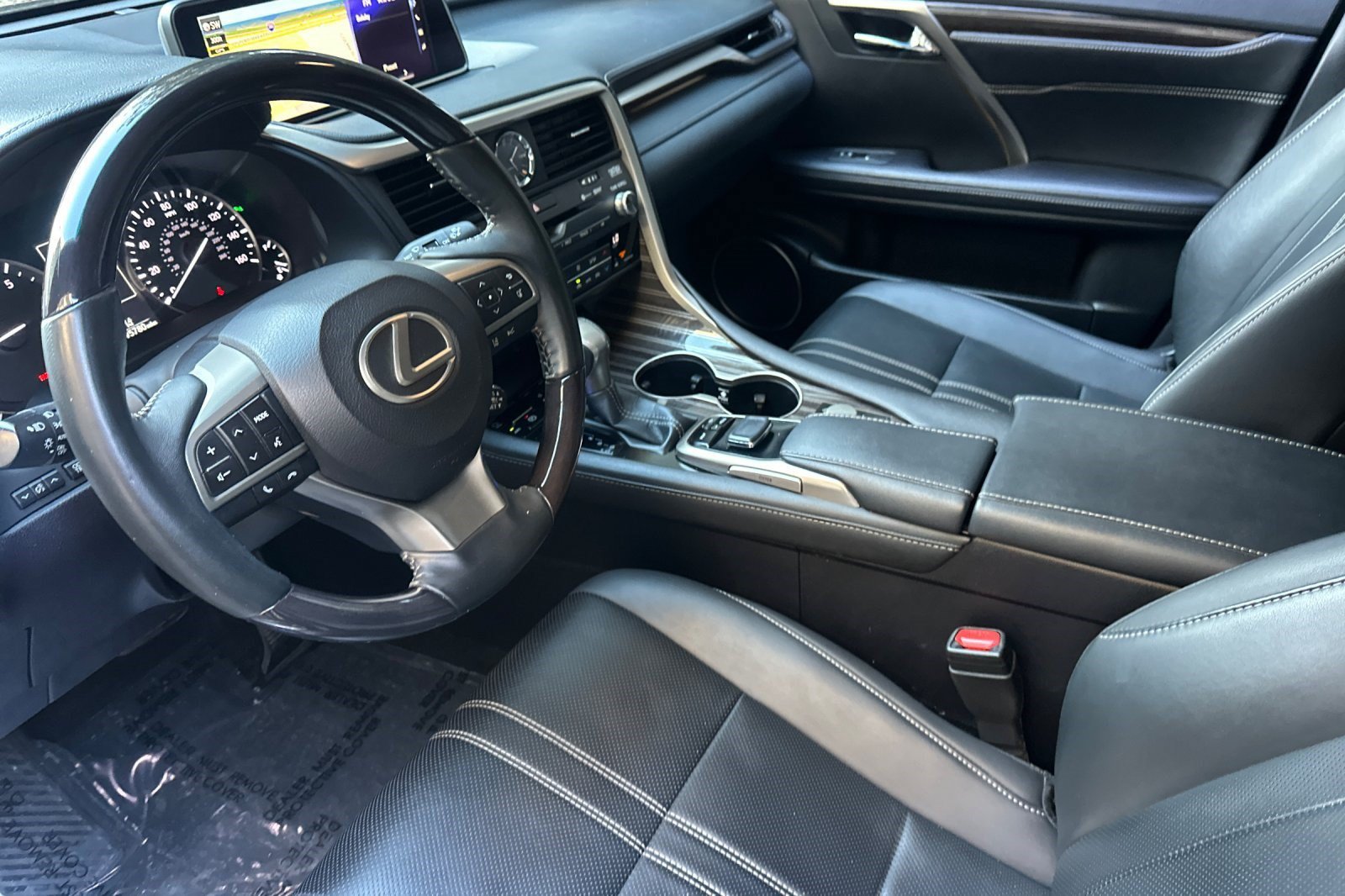 Used 2017 Lexus RX 350 FWD w/ Luxury Package image 4