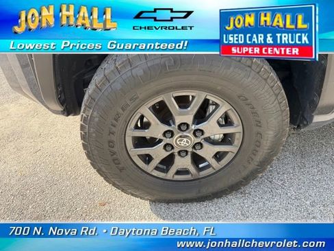 Used 2025 Toyota 4Runner SR5 image 18