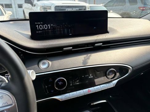 Used 2025 Genesis GV70 2.5T image 11