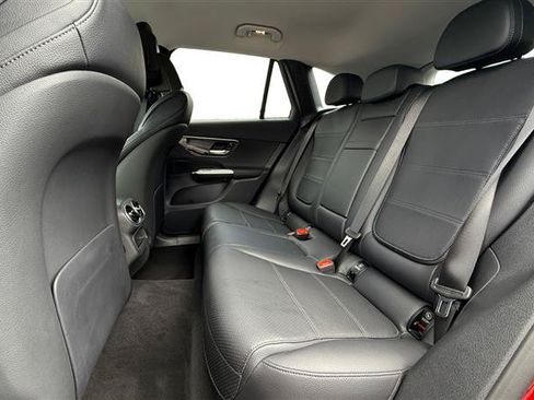 Used 2025 Mercedes-Benz GLC 350e 4MATIC image 16
