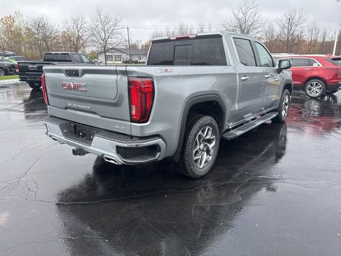 New 2026 GMC Sierra 1500 SLT image 3