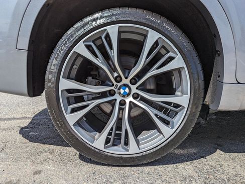 Used 2018 BMW X6 xDrive50i w/ M Sport Package AWD/4WD image 51