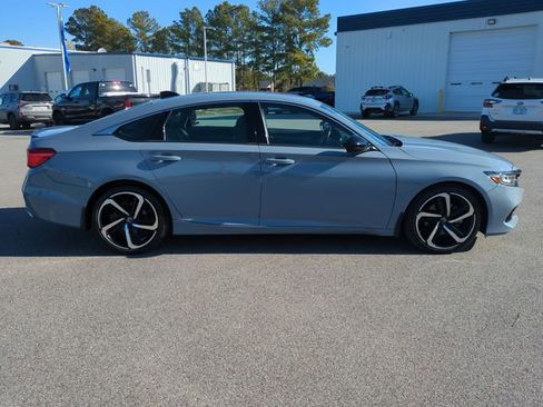 Used 2021 Honda Accord Sport Special Edition image 2