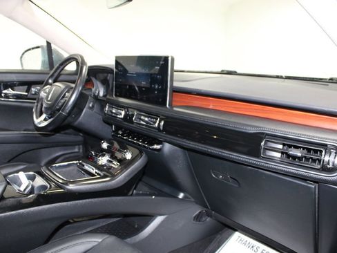 Used 2022 Lincoln Nautilus Reserve FWD image 29