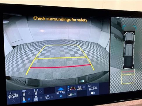 Used 2025 Toyota Tacoma Trailhunter image 29