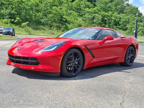 Used 2019 Chevrolet Corvette Stingray Coupe w/ Battery Protection Package RWD image 3