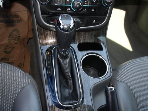 Used 2015 Chevrolet Malibu LT FWD image 8