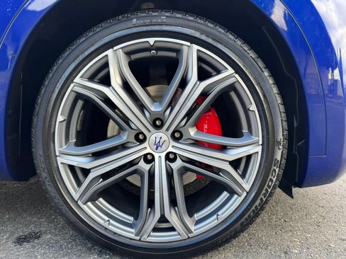 Used 2019 Maserati Levante GranSport AWD/4WD image 19