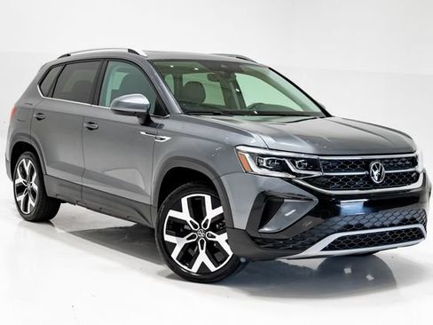 Used 2023 Volkswagen Taos SEL AWD/4WD image 6