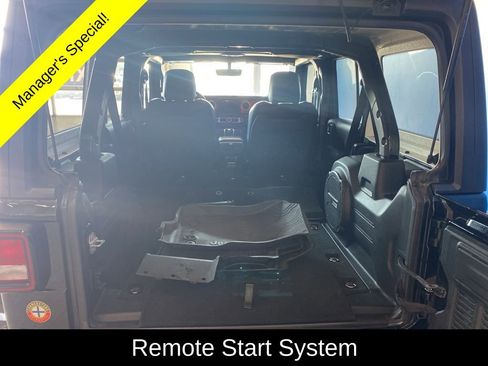 Used 2018 Jeep Wrangler Unlimited Rubicon AWD/4WD image 21