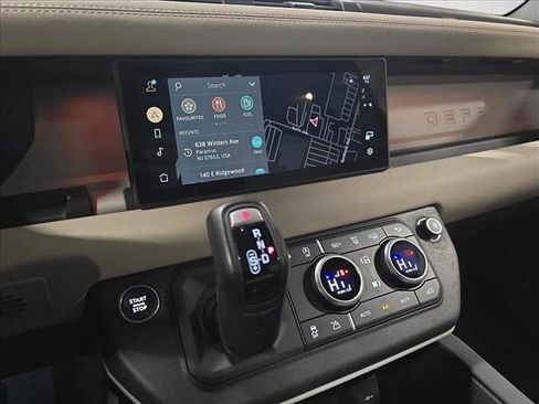 Certified 2023 Land Rover Defender 110 X-Dynamic SE image 19