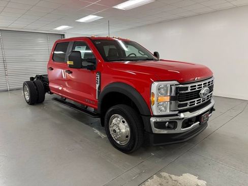 New 2026 Ford F450 XL w/ XL Chrome Package image 3